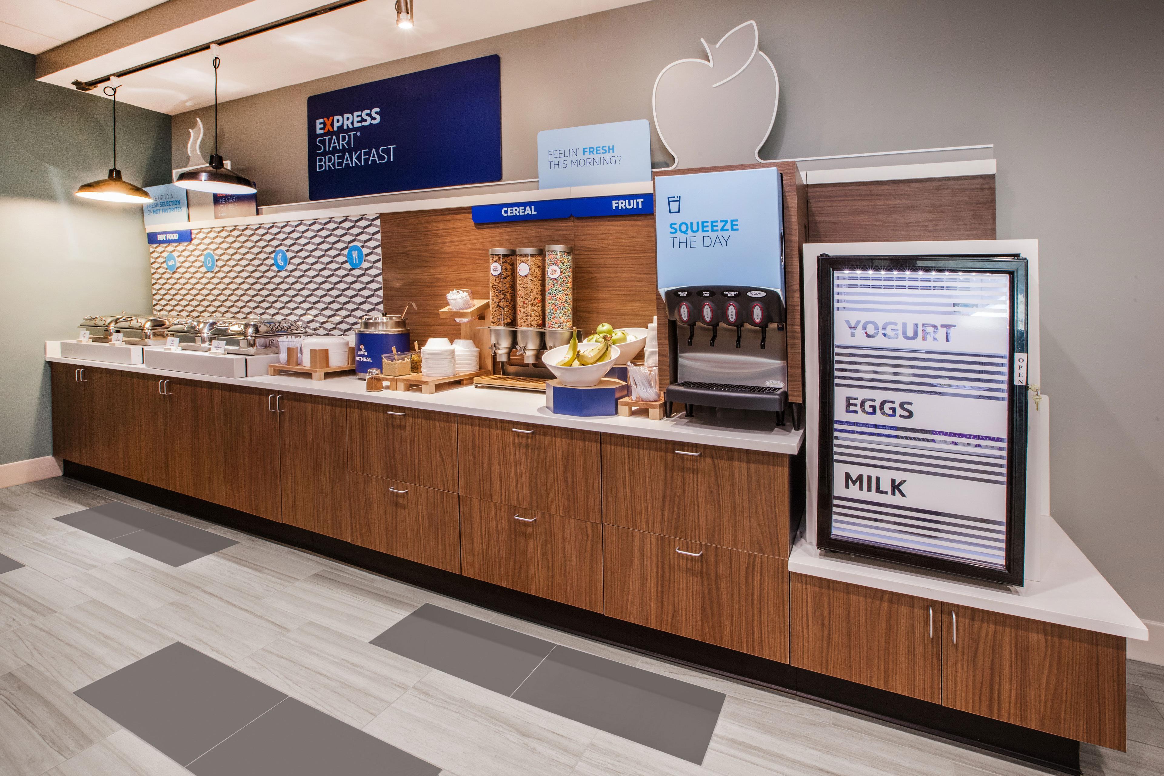 Holiday Inn Express Hotel & Suites Byron By Ihg Zewnętrze zdjęcie