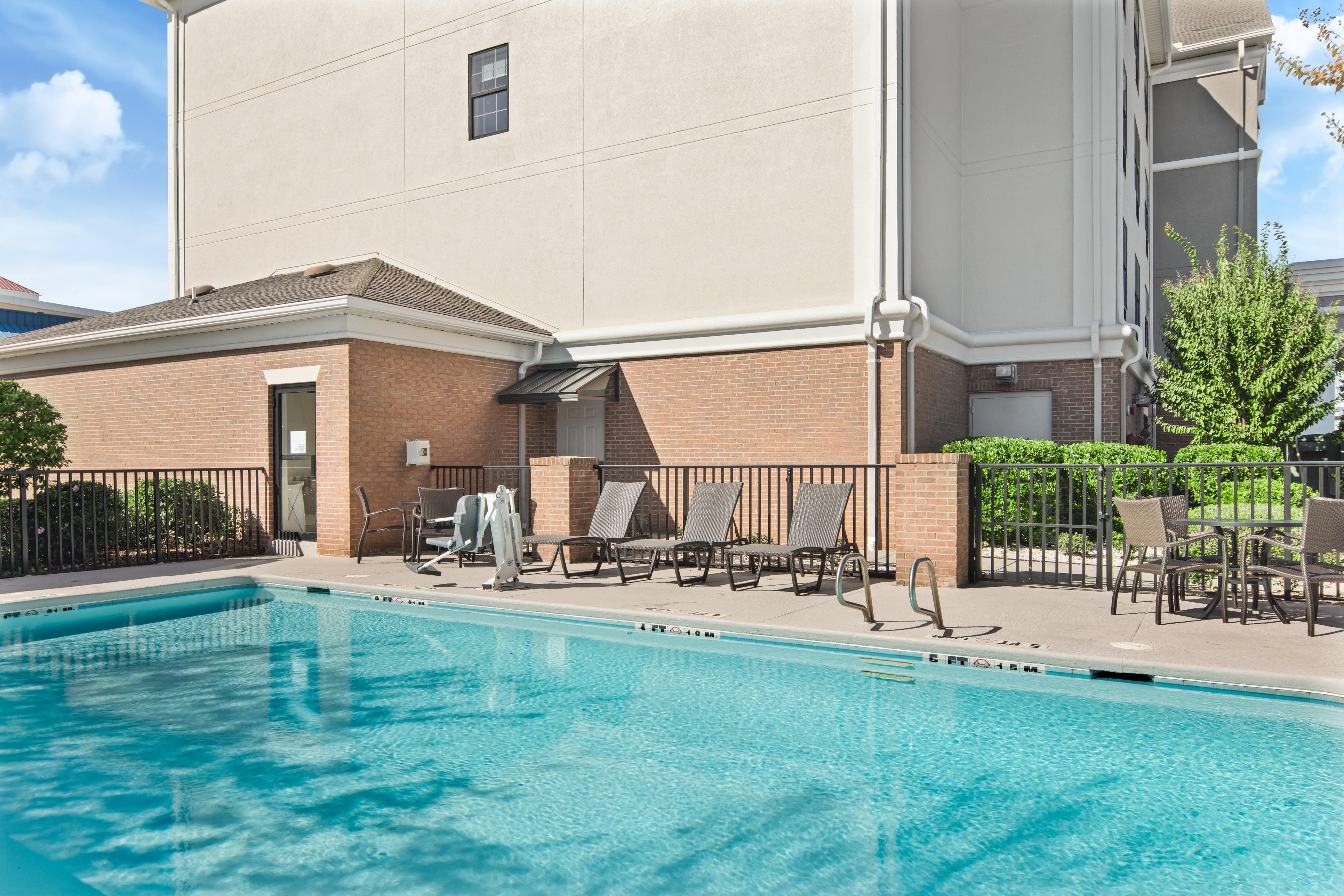 Holiday Inn Express Hotel & Suites Byron By Ihg Zewnętrze zdjęcie