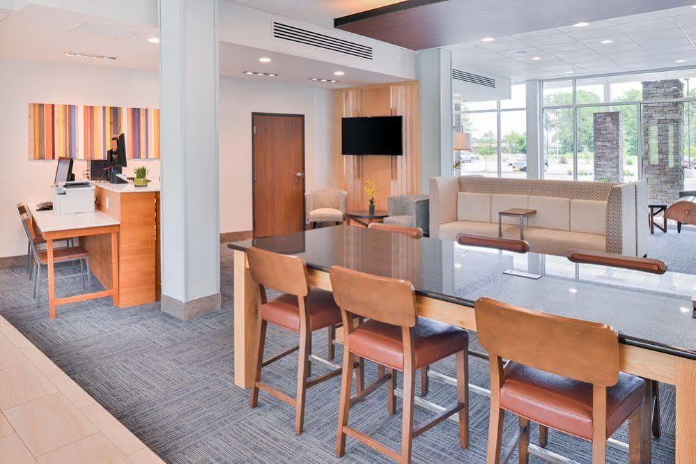 Holiday Inn Express Hotel & Suites Byron By Ihg Zewnętrze zdjęcie