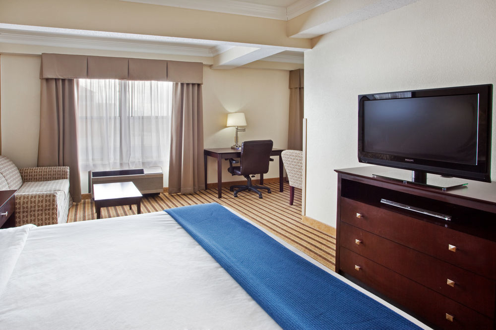 Holiday Inn Express Hotel & Suites Byron By Ihg Zewnętrze zdjęcie