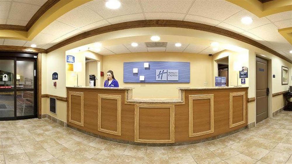 Holiday Inn Express Hotel & Suites Byron By Ihg Zewnętrze zdjęcie