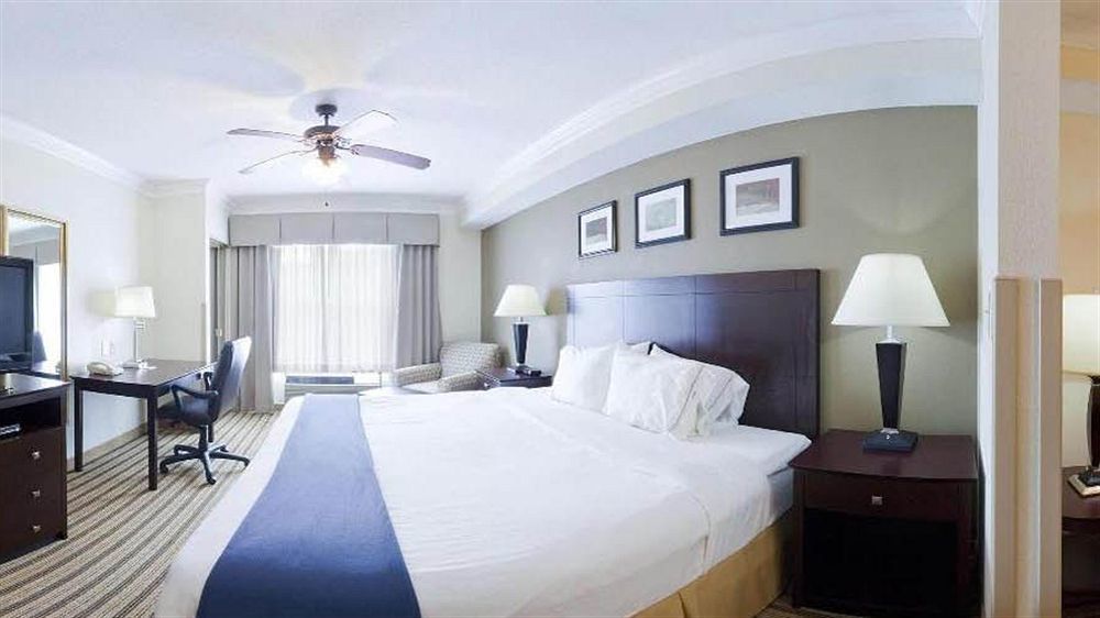 Holiday Inn Express Hotel & Suites Byron By Ihg Zewnętrze zdjęcie